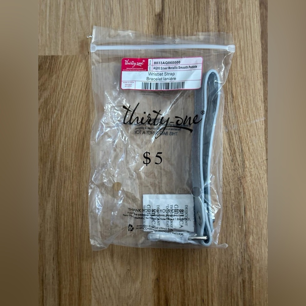 Thirty-One Wristlet
NIP